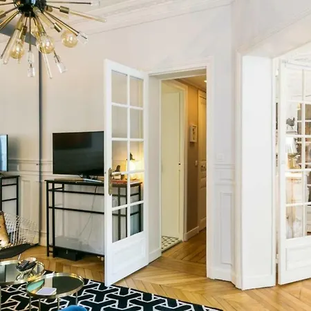 Spectacular Flat For 2p Close To Champs Elysees Appartamento Parigi